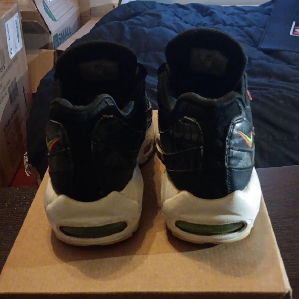 Nike Air Max 95 Rare SE (2020) Worldwide Pack Mens 8 Womens 9.5 EUC - Picture 5 of 9